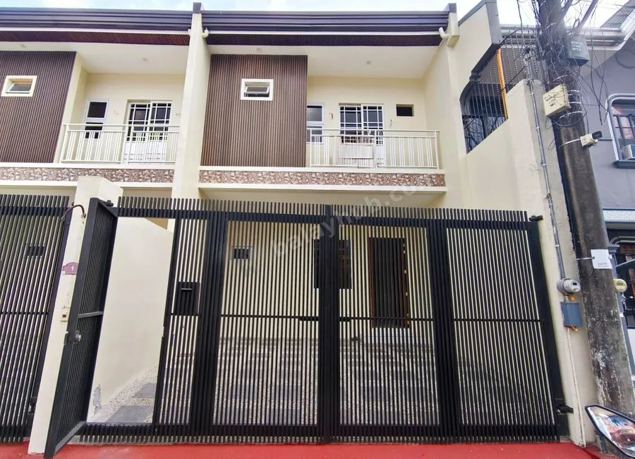 2 Storey Townhouse For Sale In Brgy.Concepcion Uno Marikina-ND