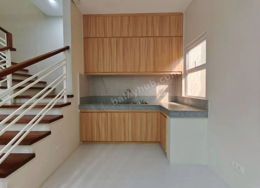 2 Storey Townhouse For Sale In Brgy.Concepcion Uno Marikina-ND