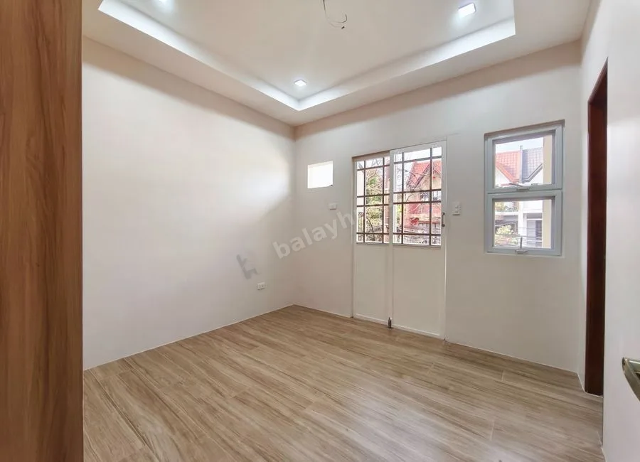 2 Storey Townhouse For Sale In Brgy.Concepcion Uno Marikina-ND
