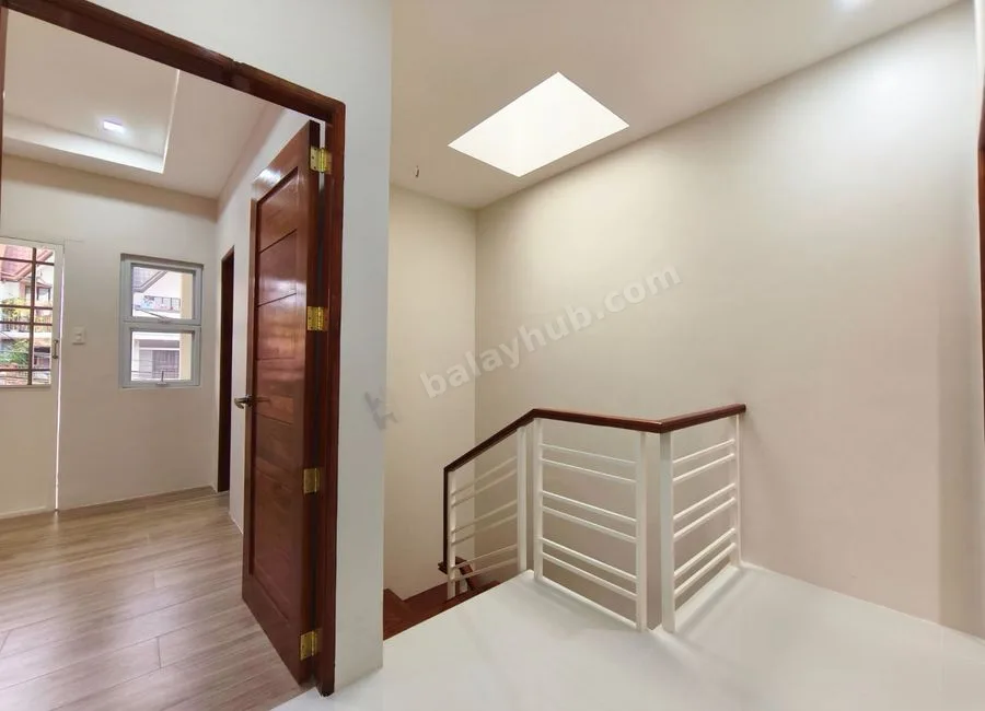 2 Storey Townhouse For Sale In Brgy.Concepcion Uno Marikina-ND