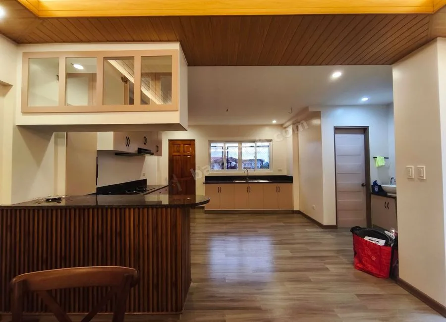 Baguio Loakan Proper Townhouse For Sale near Loakan Airport with View of Mount Santo Tomas SD