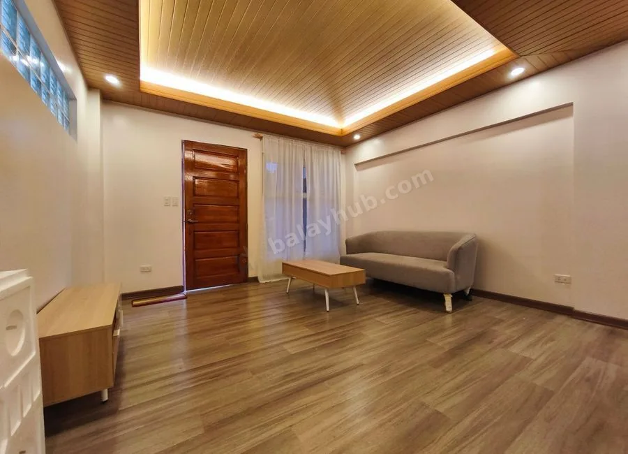 Baguio Loakan Proper Townhouse For Sale near Loakan Airport with View of Mount Santo Tomas SD