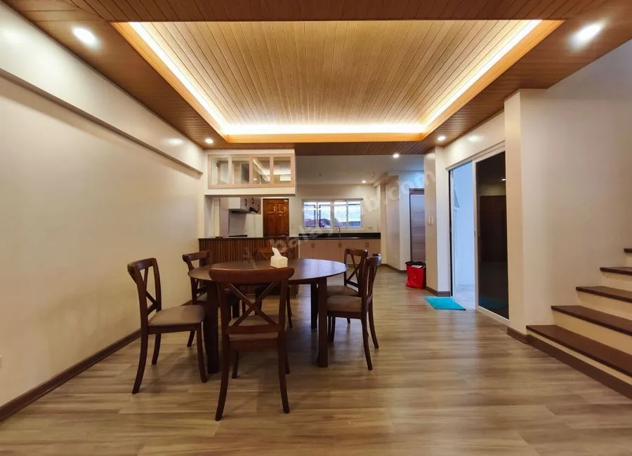 Baguio Loakan Proper Townhouse For Sale near Loakan Airport with View of Mount Santo Tomas SD
