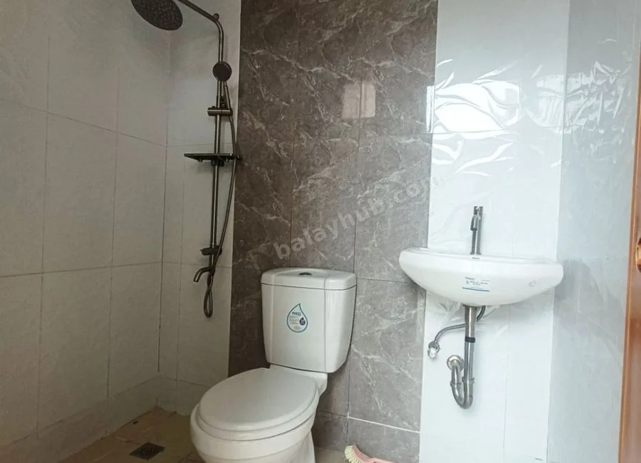 2 Carport Single Attached House and Lot for Sale in UPS 5 Village Paranaque 4 Bedrooms- JB