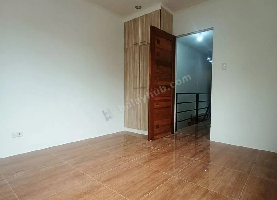 2 Carport Single Attached House and Lot for Sale in UPS 5 Village Paranaque 4 Bedrooms- JB