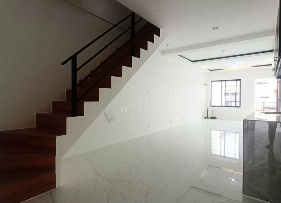 2 Carport Single Attached House and Lot for Sale in UPS 5 Village Paranaque 4 Bedrooms- JB