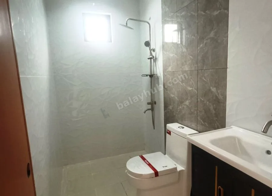 2 Carport Single Attached House and Lot for Sale in UPS 5 Village Paranaque 4 Bedrooms- JB