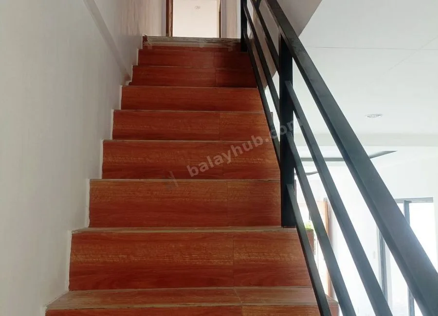 2 Carport Single Attached House and Lot for Sale in UPS 5 Village Paranaque 4 Bedrooms- JB