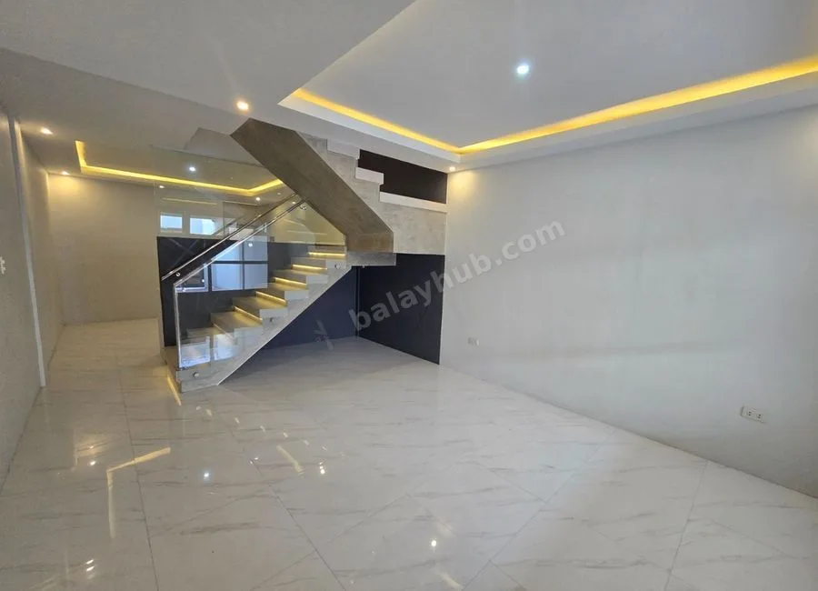 2 Storey Townhouse for sale near Quirino Highway and Mindanao Avenue Quezon City