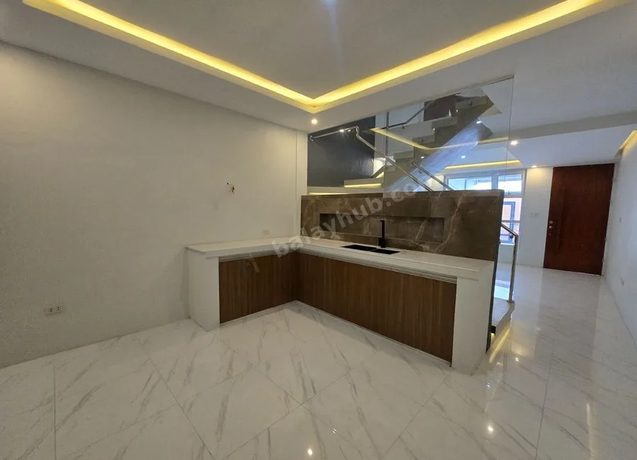 2 Storey Townhouse for sale near Quirino Highway and Mindanao Avenue Quezon City
