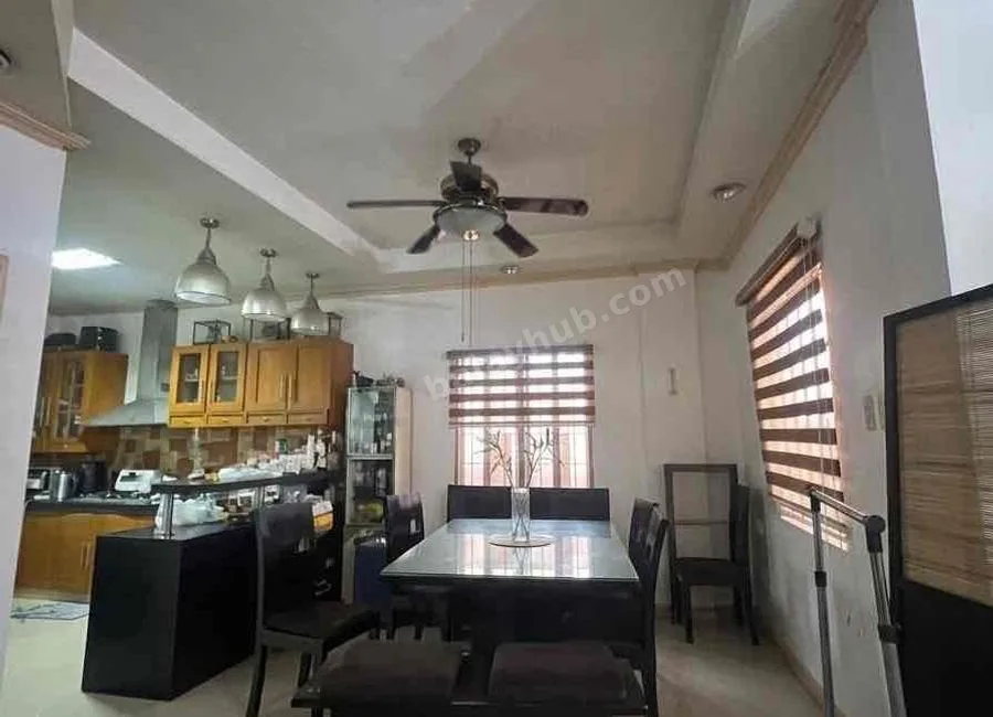 RUSH SALE BUNGALOW HOUSE AND LOT WITH 3 UNITS 2-STOREY APARTMENT NEAR LTO AND SACRED HEART HOSPITAL ANGELES CITY PAMPANGA
