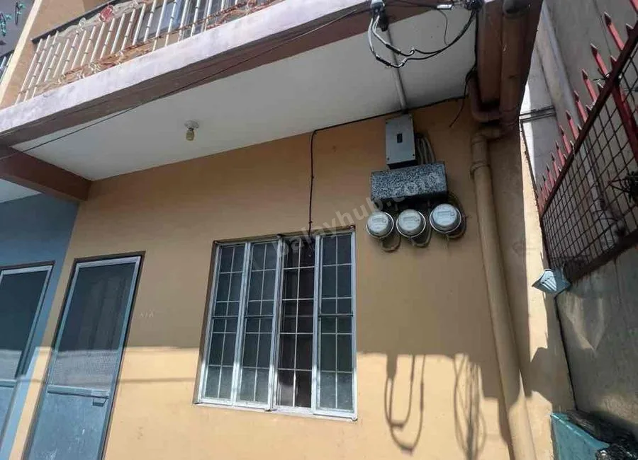 RUSH SALE BUNGALOW HOUSE AND LOT WITH 3 UNITS 2-STOREY APARTMENT NEAR LTO AND SACRED HEART HOSPITAL ANGELES CITY PAMPANGA