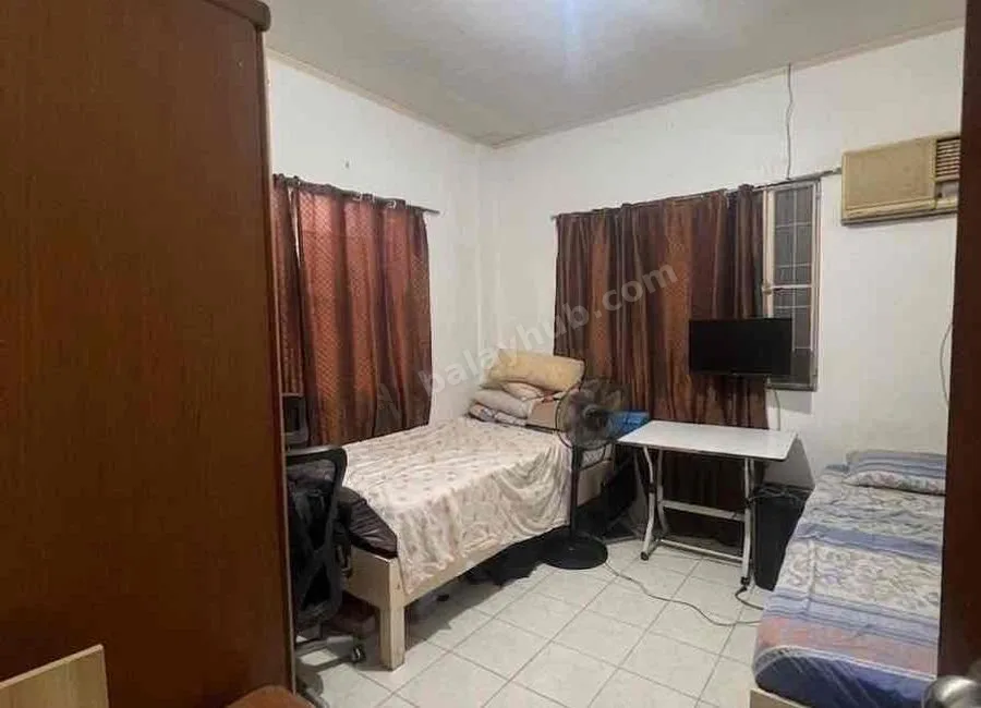 RUSH SALE BUNGALOW HOUSE AND LOT WITH 3 UNITS 2-STOREY APARTMENT NEAR LTO AND SACRED HEART HOSPITAL ANGELES CITY PAMPANGA