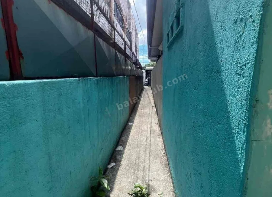 RUSH SALE BUNGALOW HOUSE AND LOT WITH 3 UNITS 2-STOREY APARTMENT NEAR LTO AND SACRED HEART HOSPITAL ANGELES CITY PAMPANGA