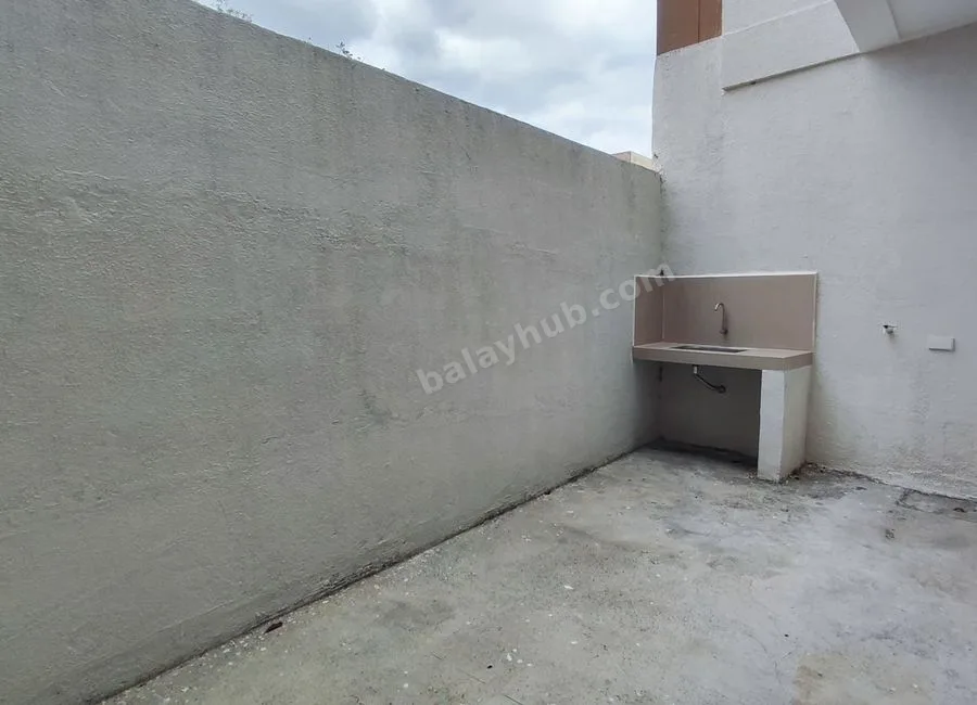 For Sale! 3 Bedrooms 2 Car Park Brandnew Townhouse in Vista Verde 10.1M -AJCE