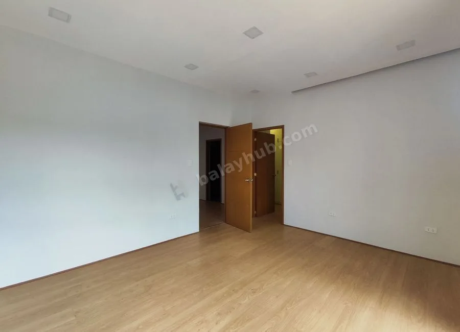 For Sale! 3 Bedrooms 2 Car Park Brandnew Townhouse in Vista Verde 10.1M -AJCE