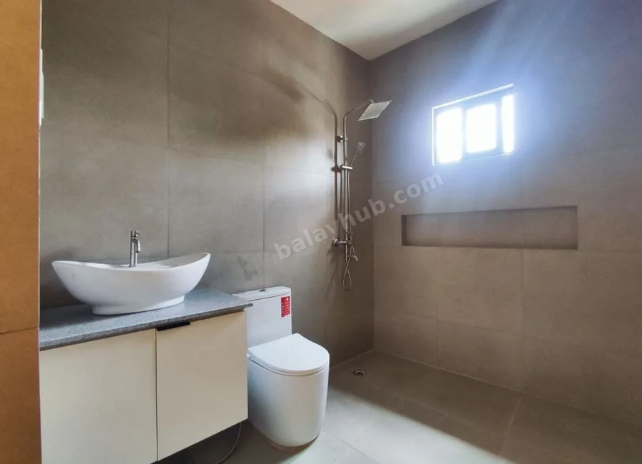 For Sale! 3 Bedrooms 2 Car Park Brandnew Townhouse in Vista Verde 10.1M -AJCE