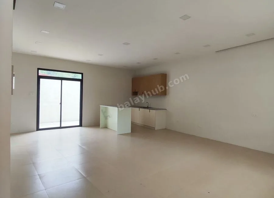 For Sale! 3 Bedrooms 2 Car Park Brandnew Townhouse in Vista Verde 10.1M -AJCE