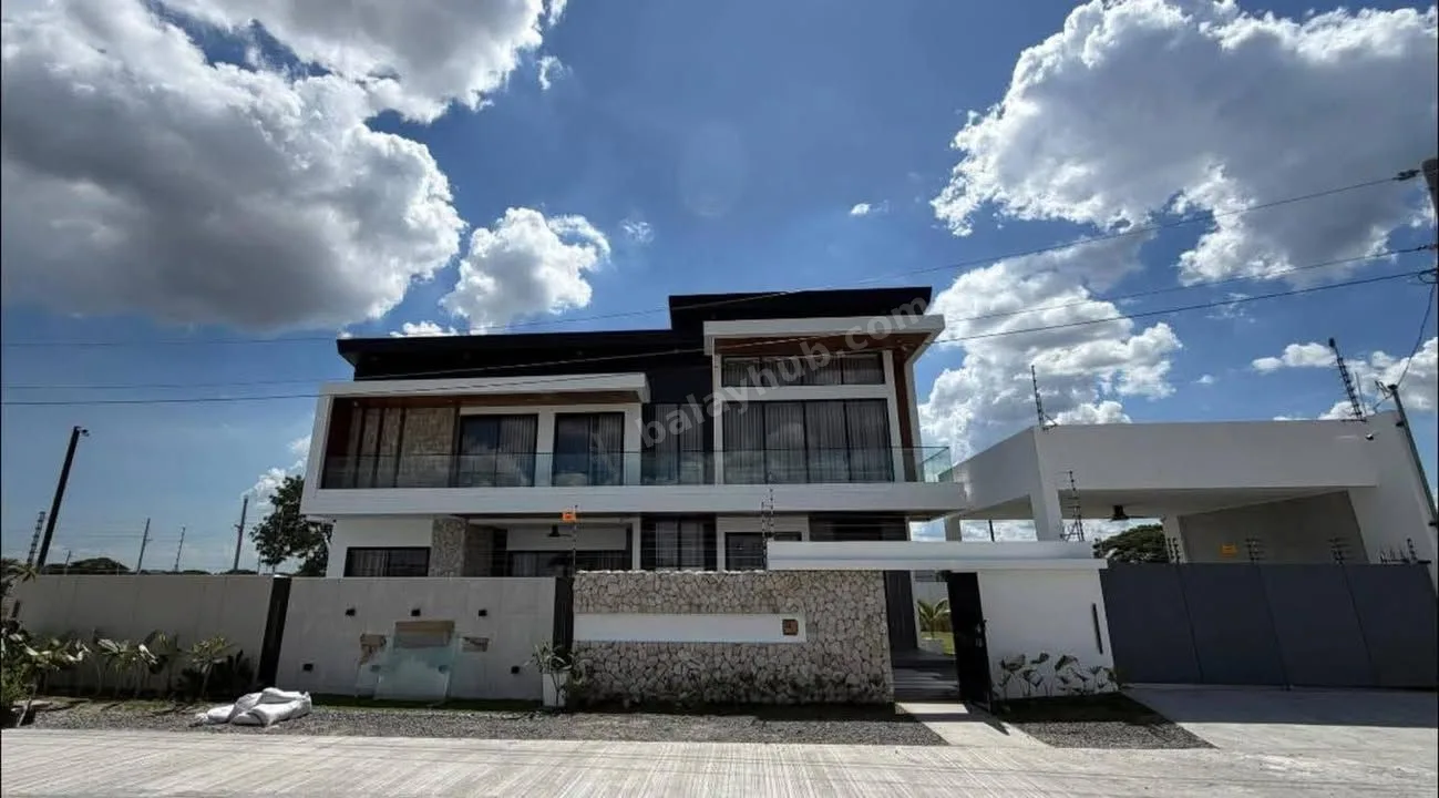 Luxury Smart Home with Pool in San Fernando, Pampanga