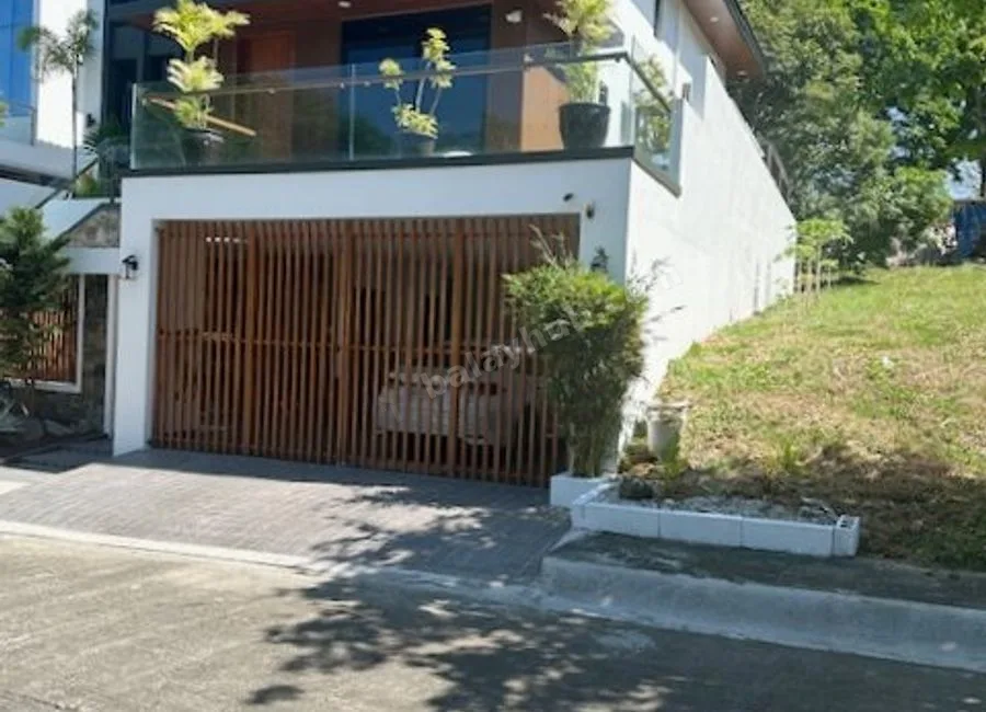Modern 4-Bedroom House for sale in Laguna Hills, Calamba, Laguna