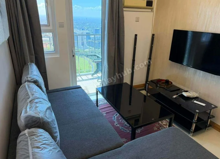 Well maintained 1 bedroom with balcony for rent at Trion Tower in BGC