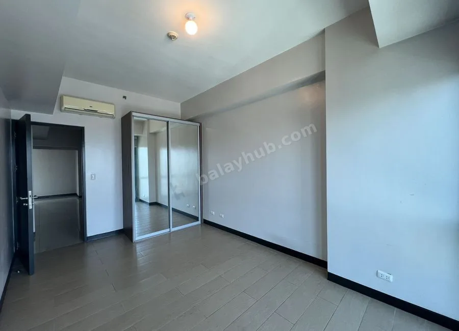 Modern 3 Bedroom Unit for Lease in 8 Forbestown Road, BGC, Taguig City