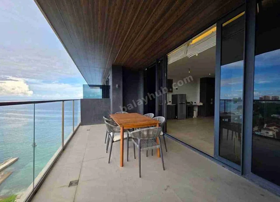For Rent: The Reef Large 1 bedroom corner unit