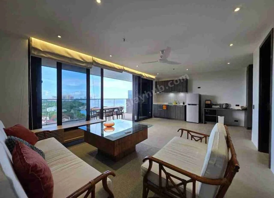 For Rent: The Reef Large 1 bedroom corner unit