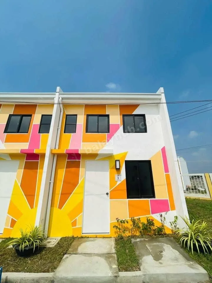 Semi-Finished Townhouse in Pagsikat Place, Magalang