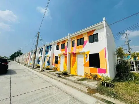 Semi-Finished Townhouse in Pagsikat Place, Magalang