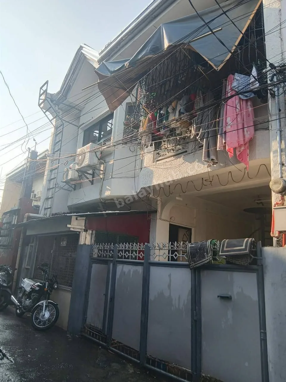House & Lot in Malinta, Valenzuela City – 4BR, 2BR, Garage