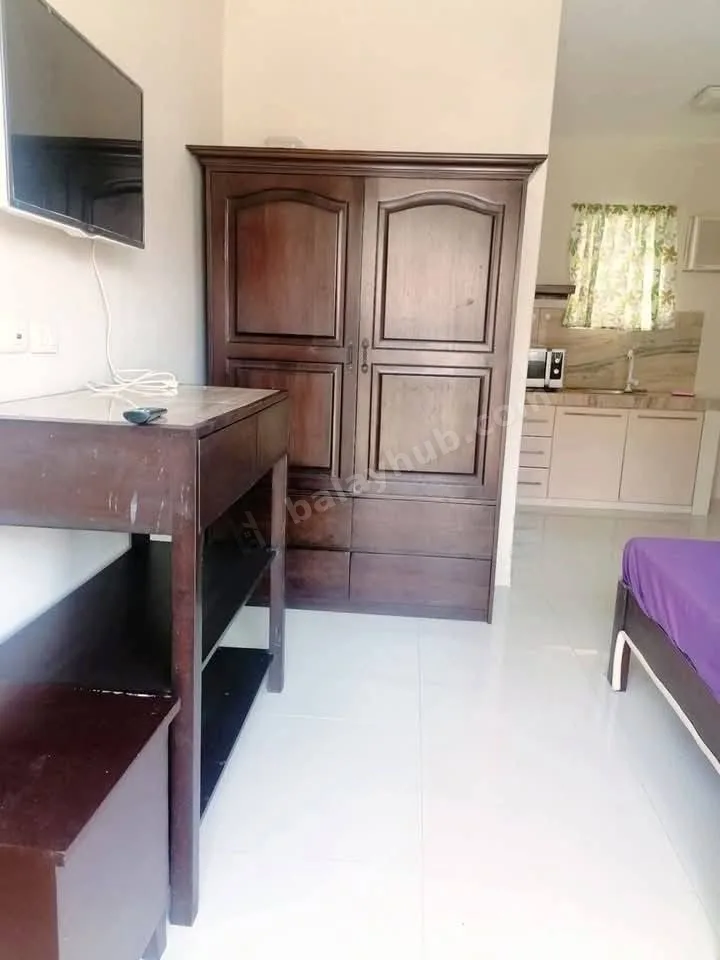 Semi-Furnished Studio in Lahug, Cebu City