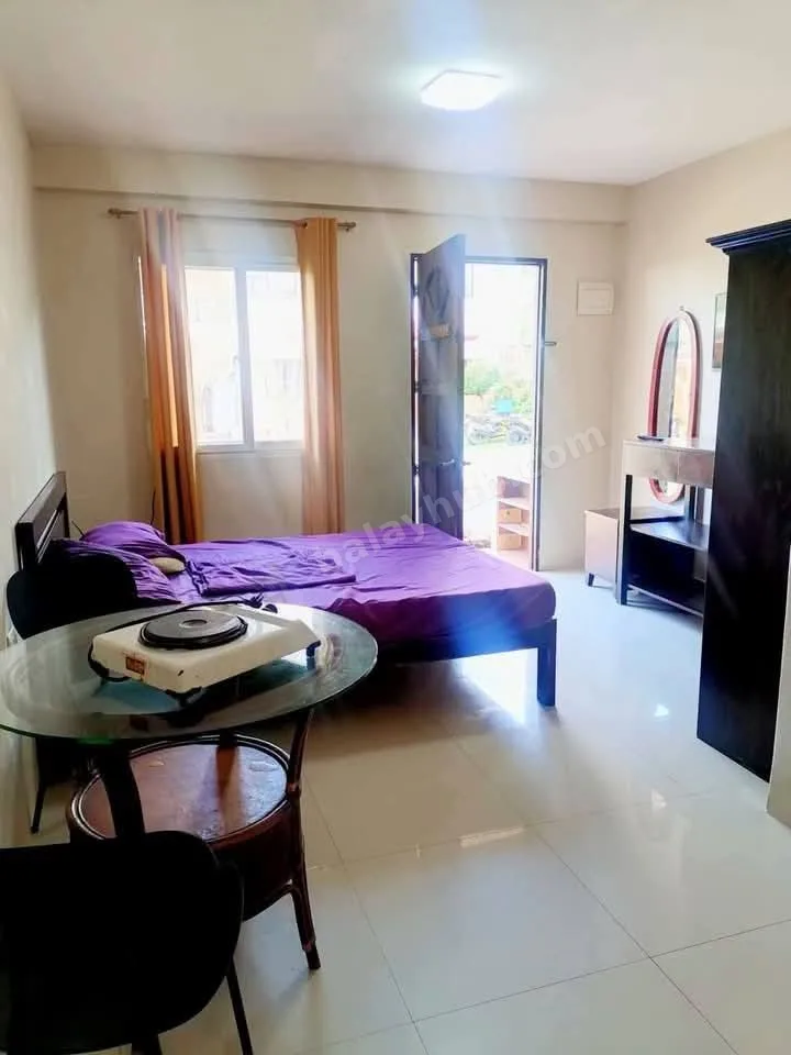 Semi-Furnished Studio in Lahug, Cebu City