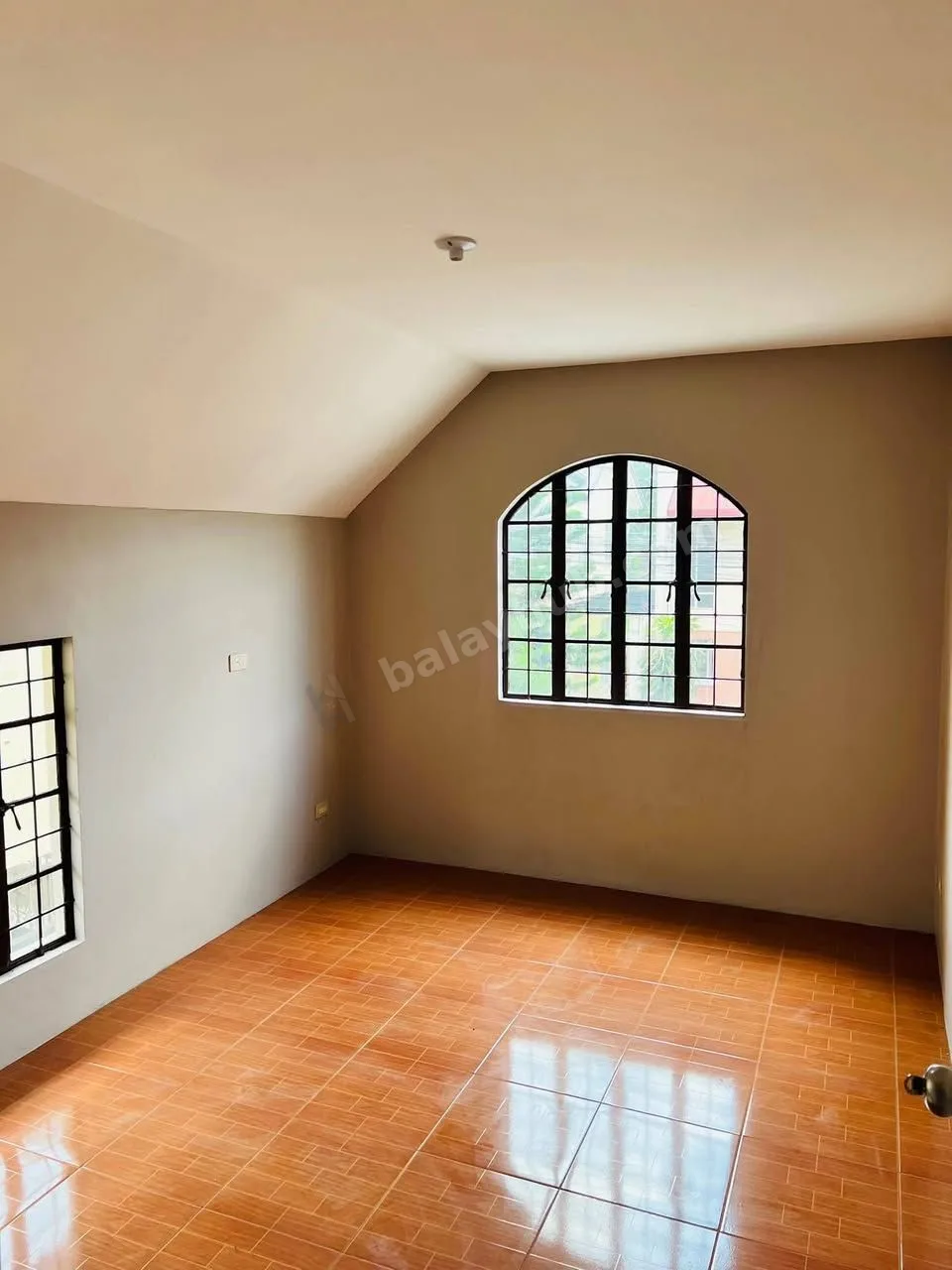 House & Lot in Greenwoods Village, Dasmariñas