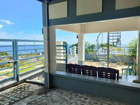 House & Lot with Rooftop View in LoBo, Batangas