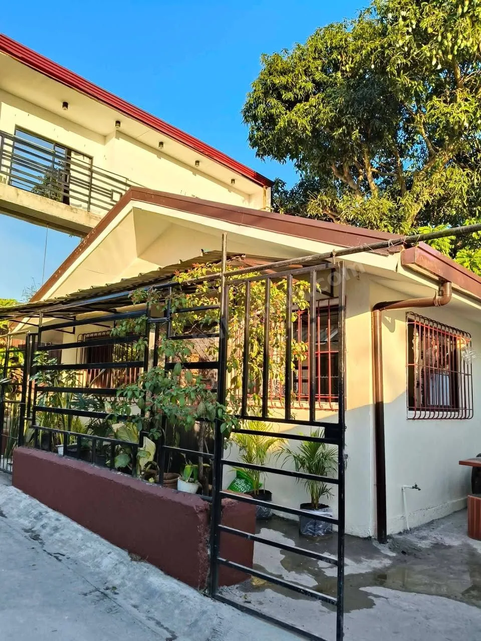 3-Bed House & Lot in Empress Subdivision, Antipolo