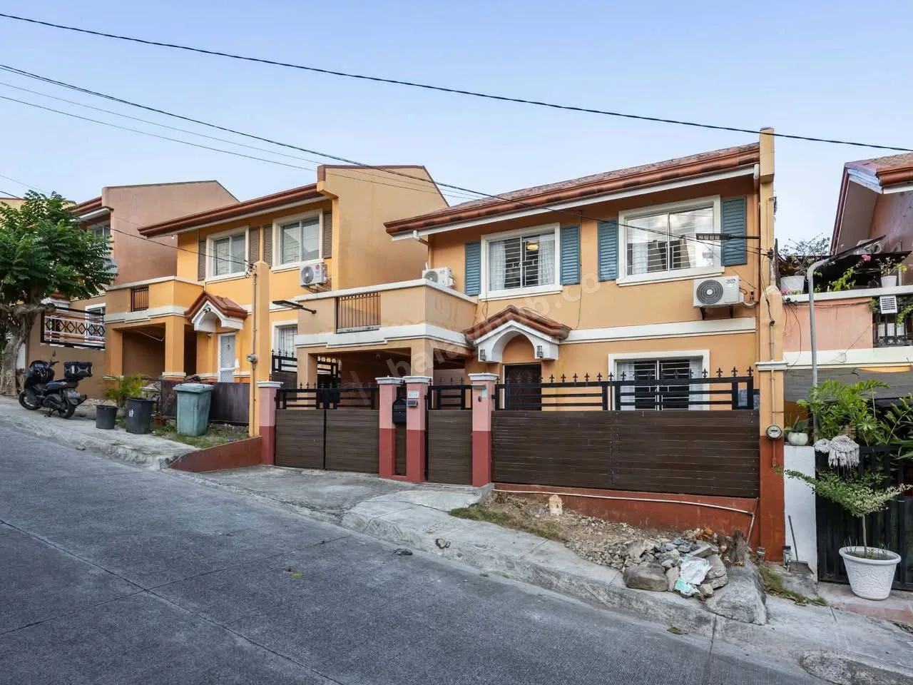 Single Attached House in Azienda Genova, 3BR, 99sqm Lot