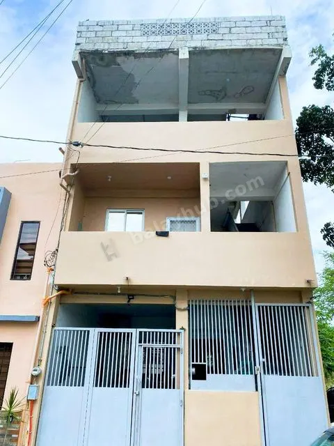3-Storey Apartment-Style House in Greenland Executive Subd