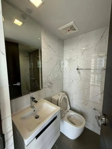 2-Bed Uptown Arts Residences Unit, 41st Floor, BGC