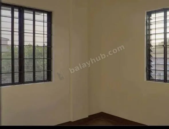 2BR Condo with Garage in St. Joseph Almanza Uno, Las Piñas