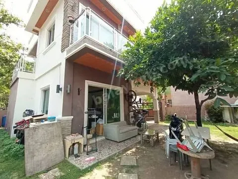 2-Storey House & Lot in Pooc, Talisay City