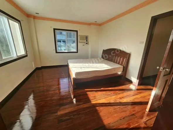 Semi-Furnished House & Lot in Vista Grande, Talisay City