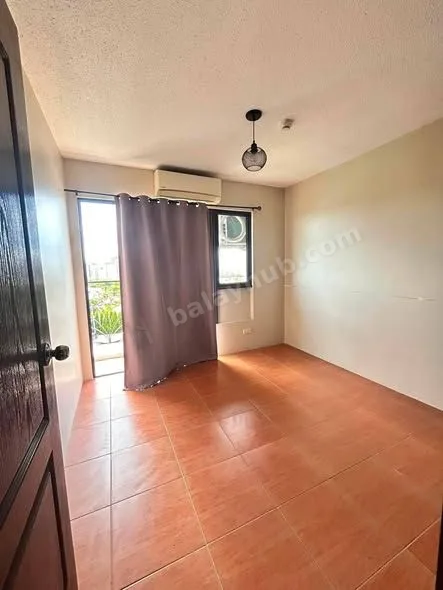 2-Bed Condo at One Oasis Mabolo, 5th Floor, Golf View