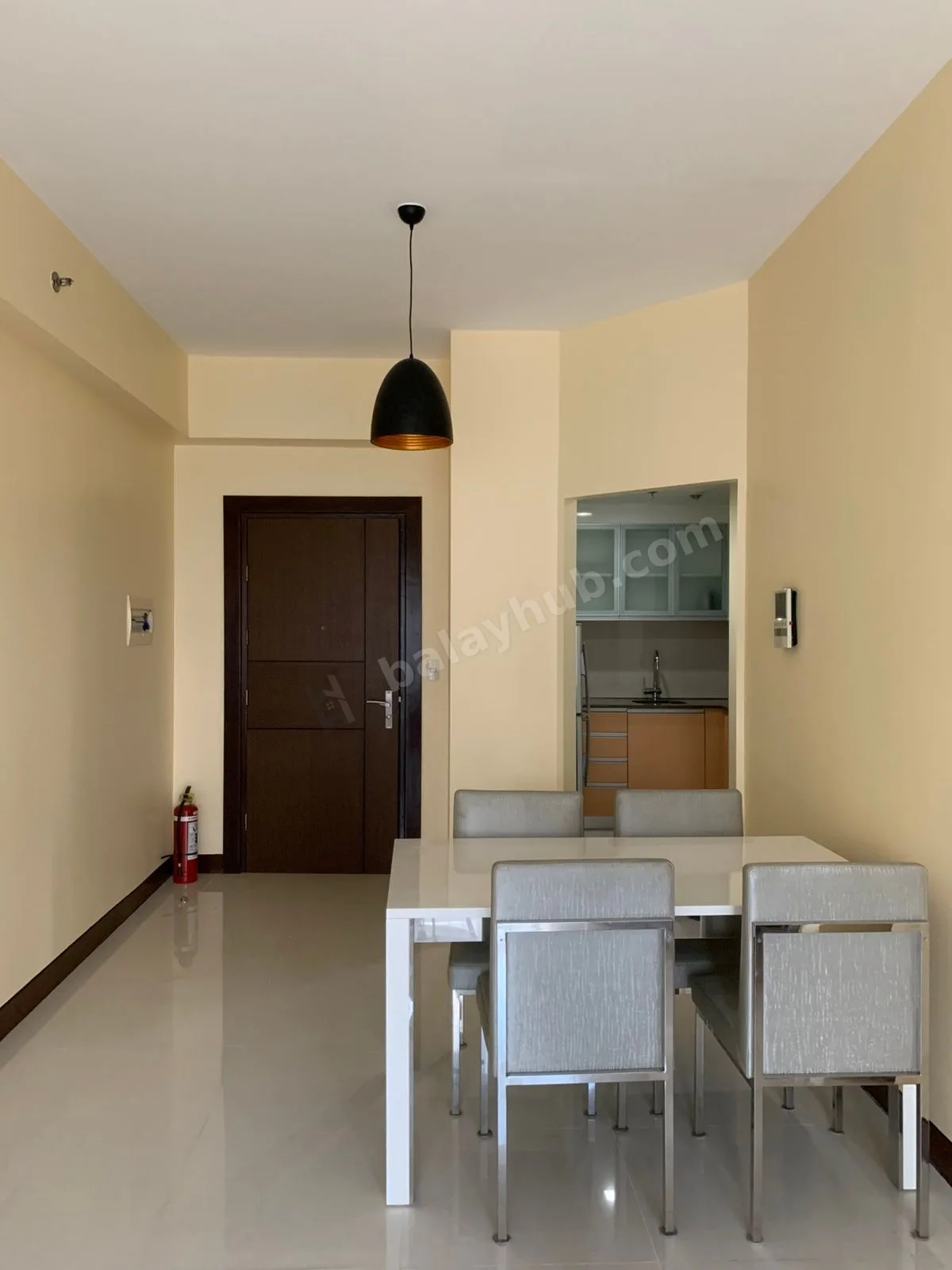 2 Bedroom Condominium for Sale!