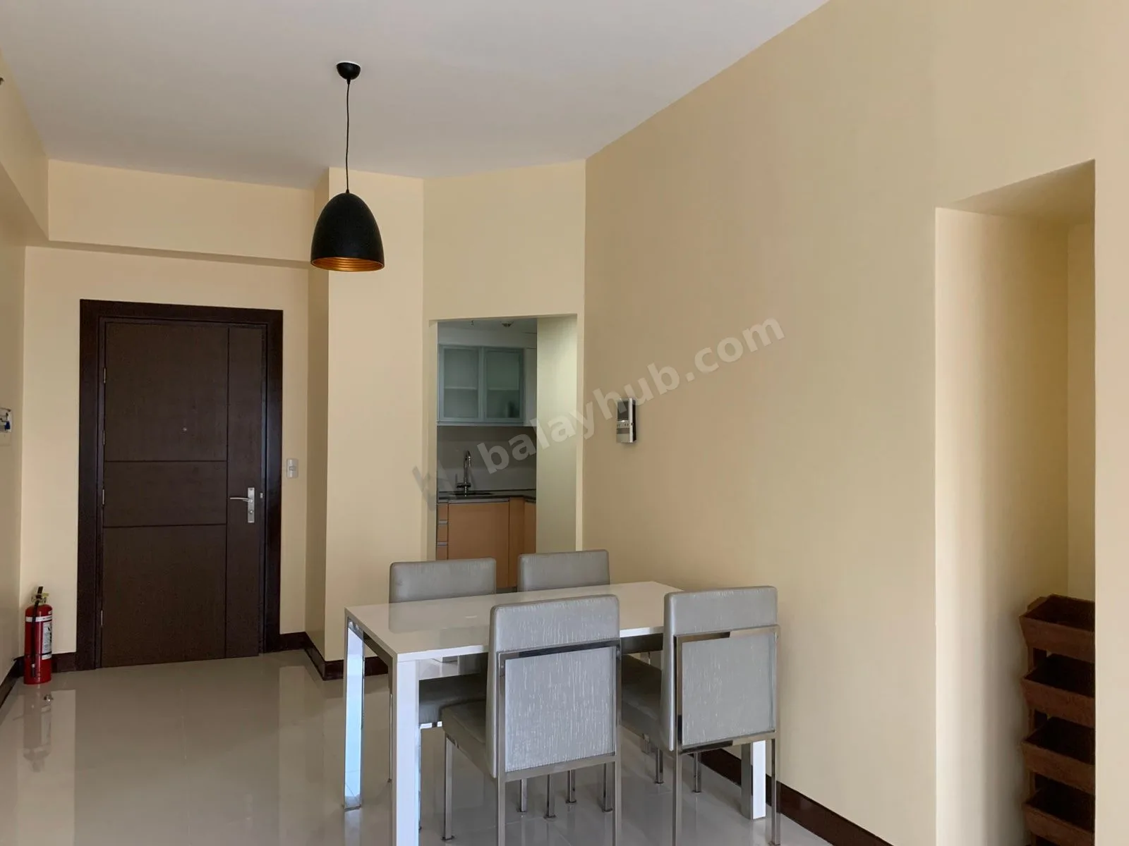 2 Bedroom Condominium for Sale!