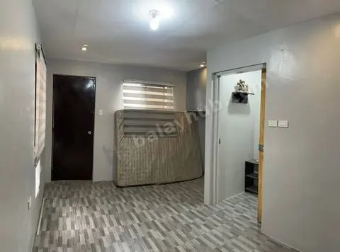 Two-Story Apartment in La Huerta, Parañaque