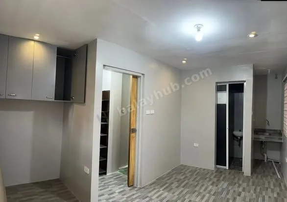 Two-Story Apartment in La Huerta, Parañaque