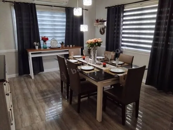 Furnished 5-Bed Bungalow with Pool Near Clark Airport