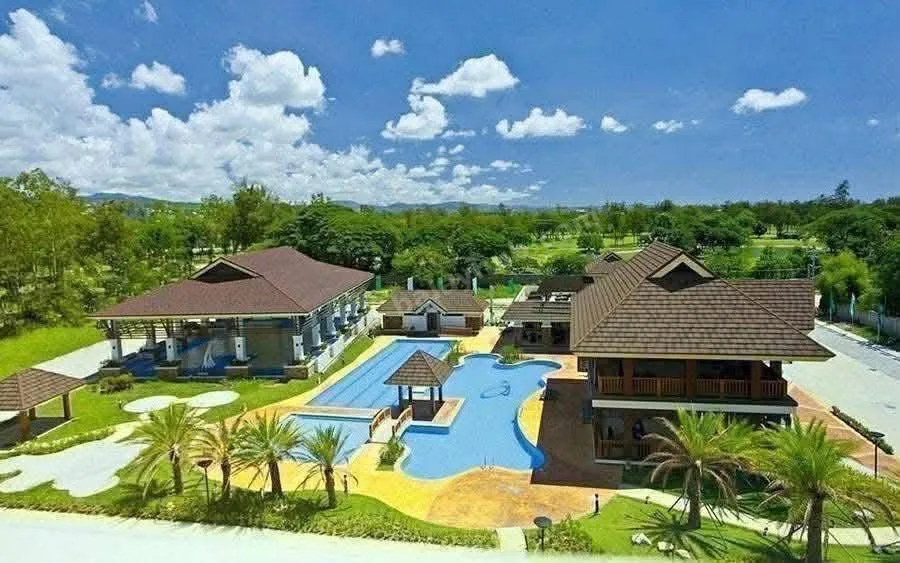 2-Bed Condo with Balcony at One Oasis, Cebu City