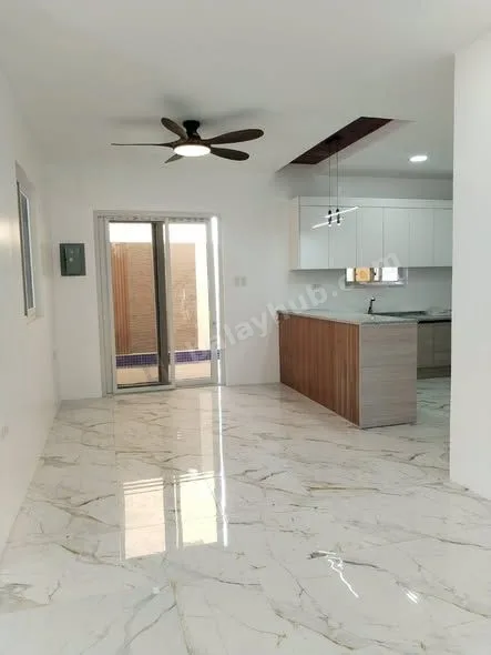 Modern 4-Bed House with Pool in Angeles City